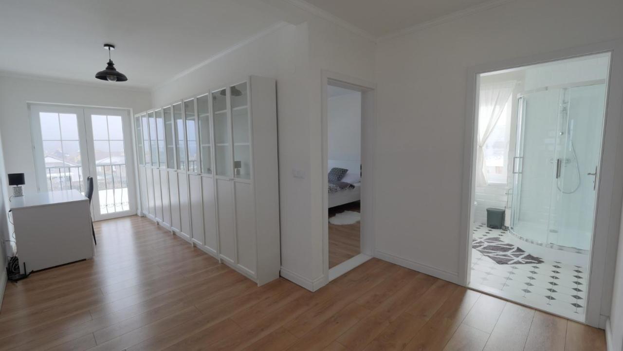 Вилла Apartmanovy Dom S Virivkou, Pod Secnom, Liptovsky Jan Липтовски-Микулаш Экстерьер фото