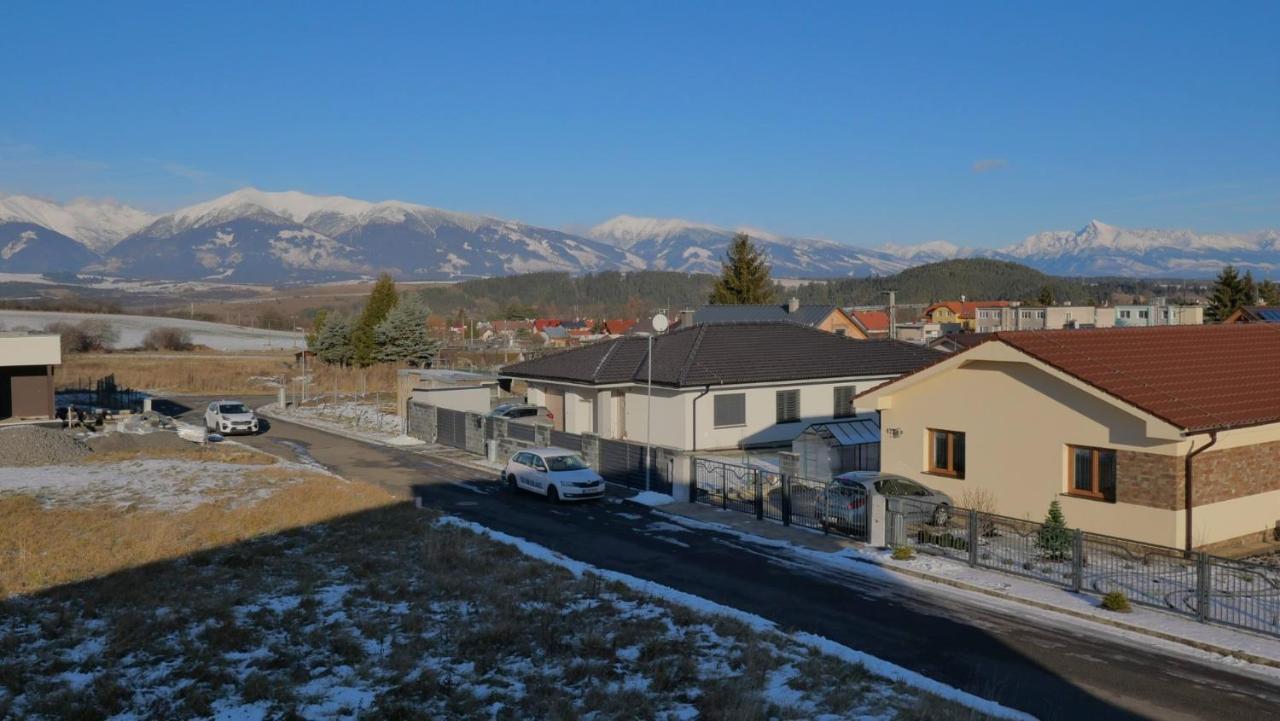 Вилла Apartmanovy Dom S Virivkou, Pod Secnom, Liptovsky Jan Липтовски-Микулаш Экстерьер фото