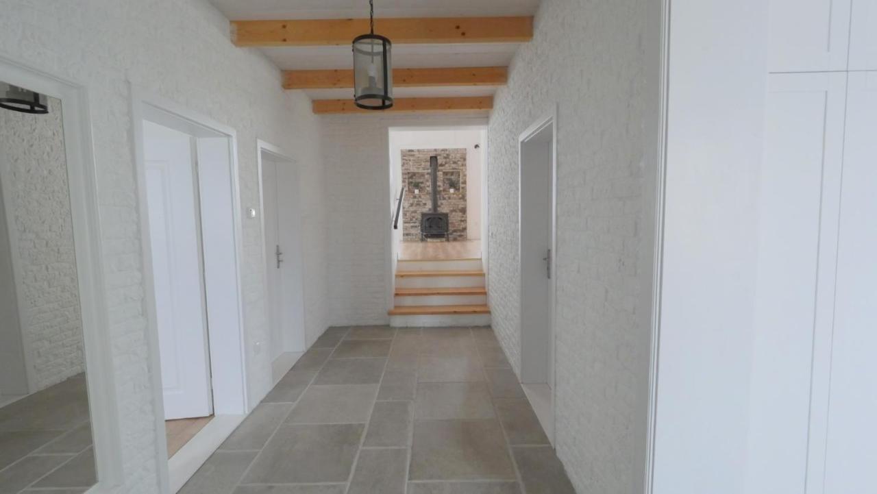Вилла Apartmanovy Dom S Virivkou, Pod Secnom, Liptovsky Jan Липтовски-Микулаш Экстерьер фото