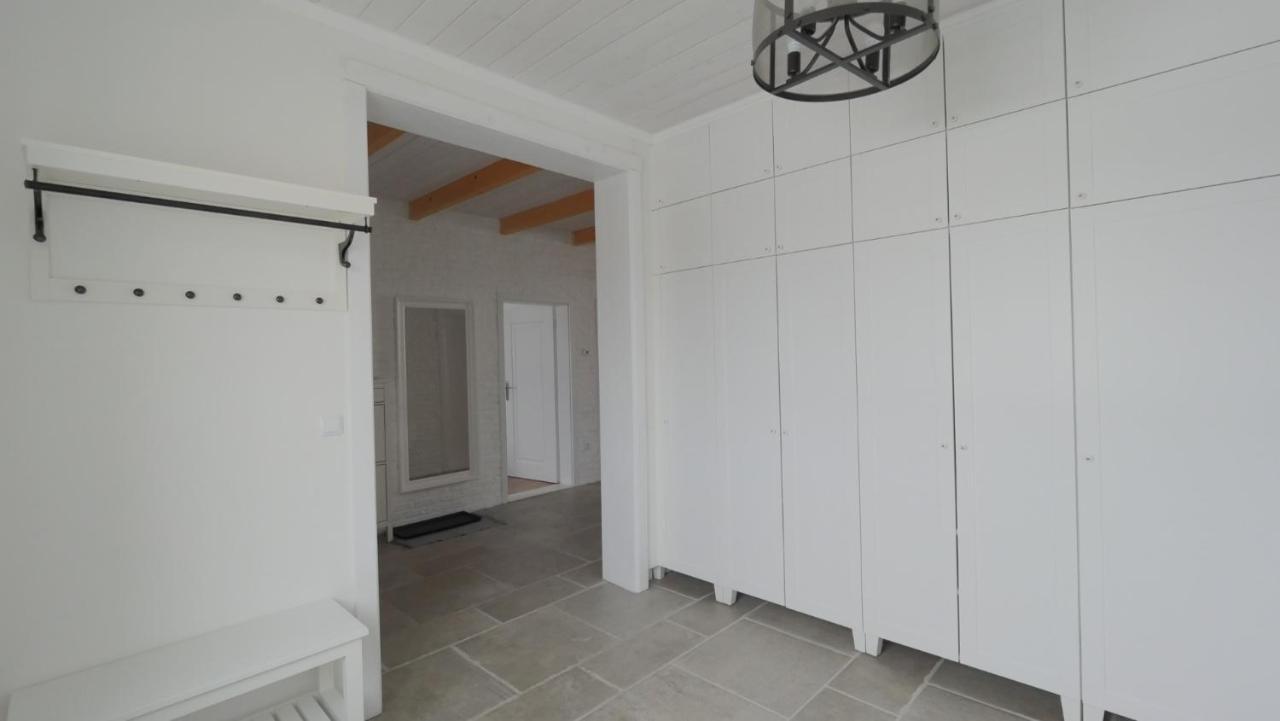 Вилла Apartmanovy Dom S Virivkou, Pod Secnom, Liptovsky Jan Липтовски-Микулаш Экстерьер фото
