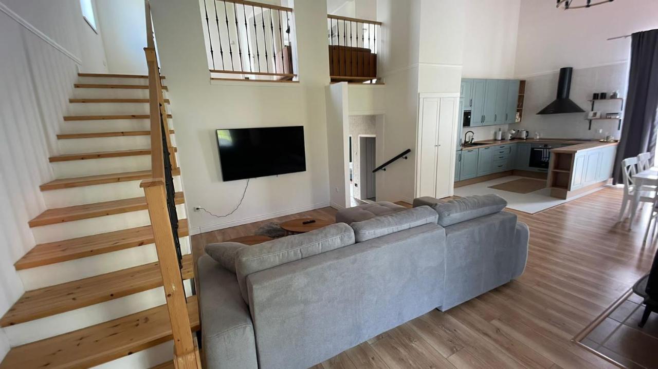 Вилла Apartmanovy Dom S Virivkou, Pod Secnom, Liptovsky Jan Липтовски-Микулаш Экстерьер фото