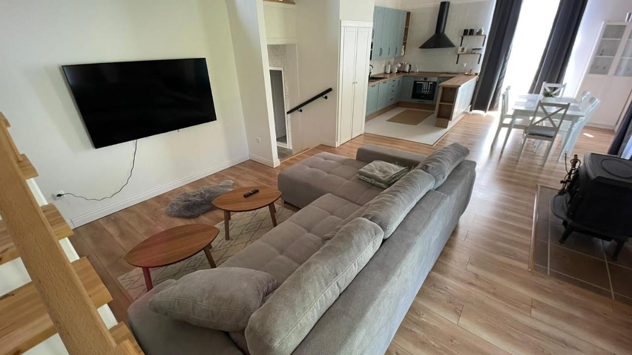 Вилла Apartmanovy Dom S Virivkou, Pod Secnom, Liptovsky Jan Липтовски-Микулаш Экстерьер фото